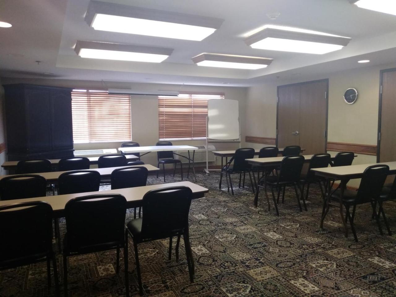 Madelia Hotel & Suites 外观 照片